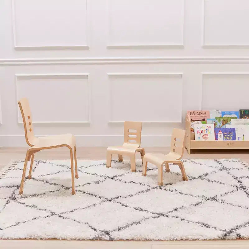 Chaise empilable en bois courbé, hauteur d'assise 8 po, mobilier Montessori, 2